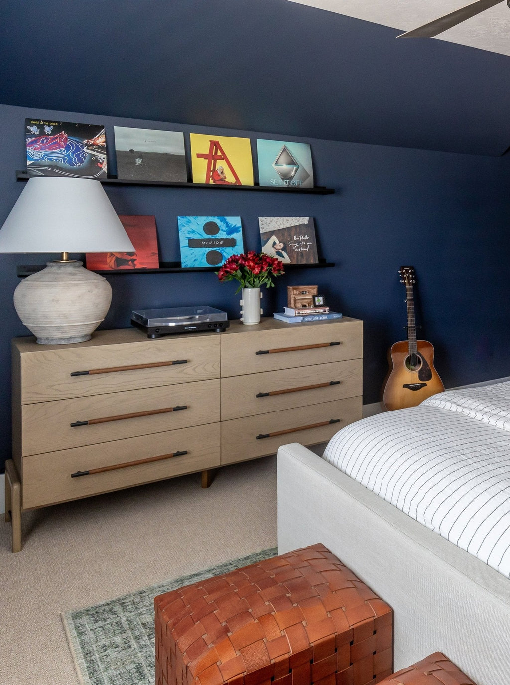 Campbell 6-Drawer Dresser - Leather, Oak Wood