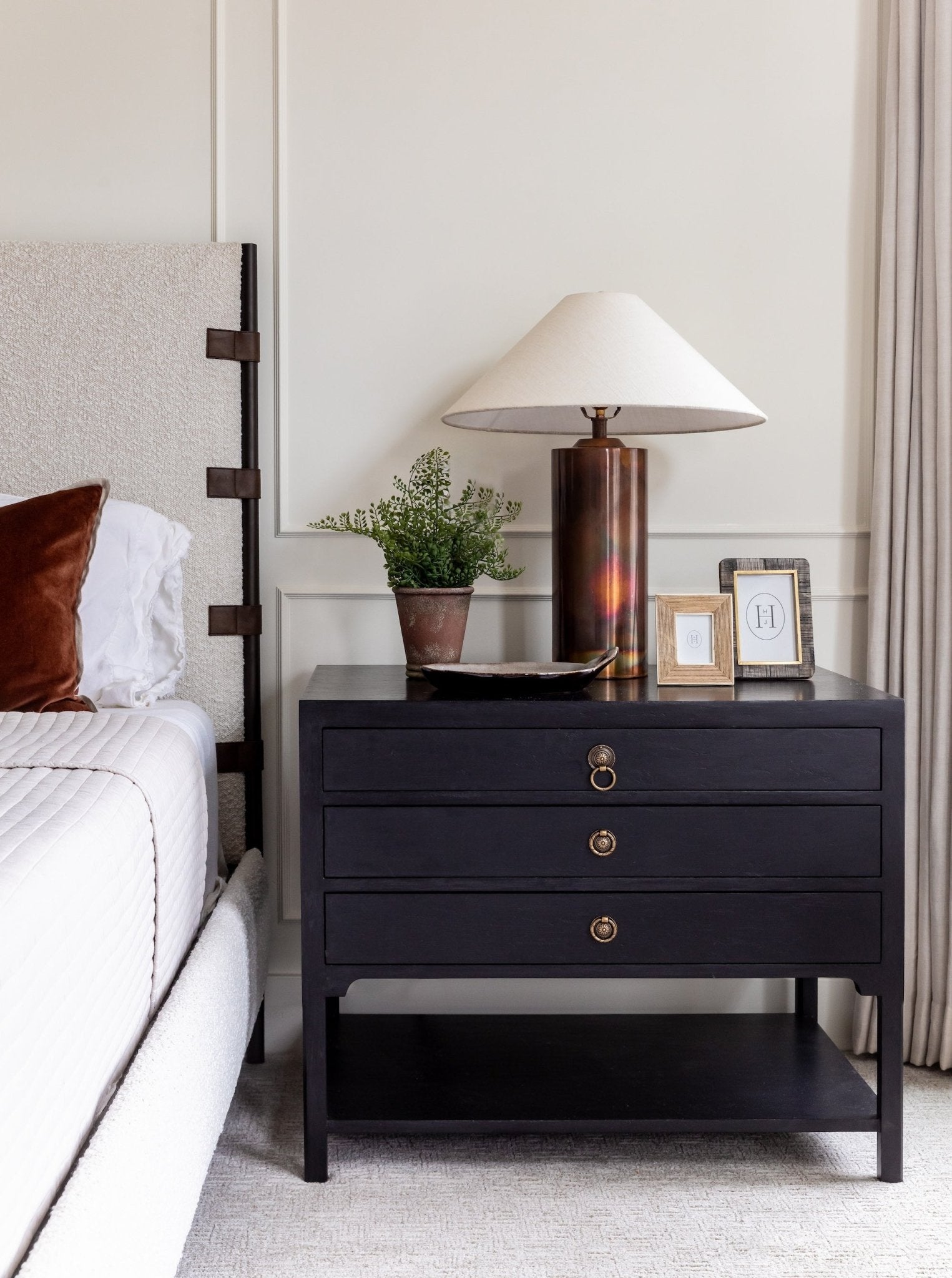 Echo Bed - Upholstered, Leather