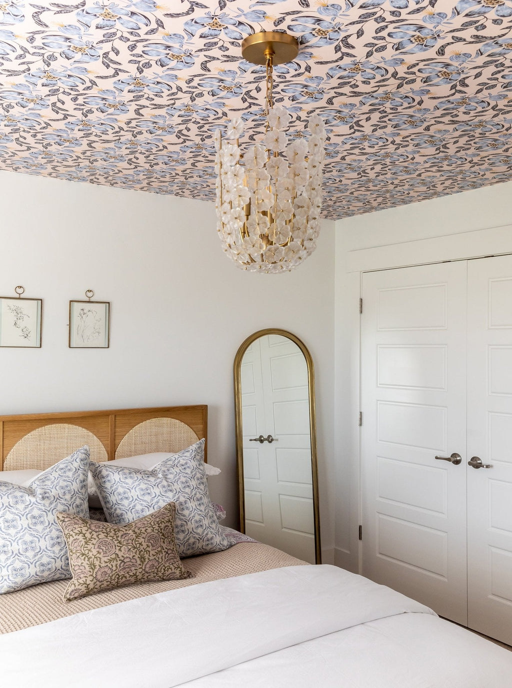 Ira Bed - Oak Wood, Cane Detail