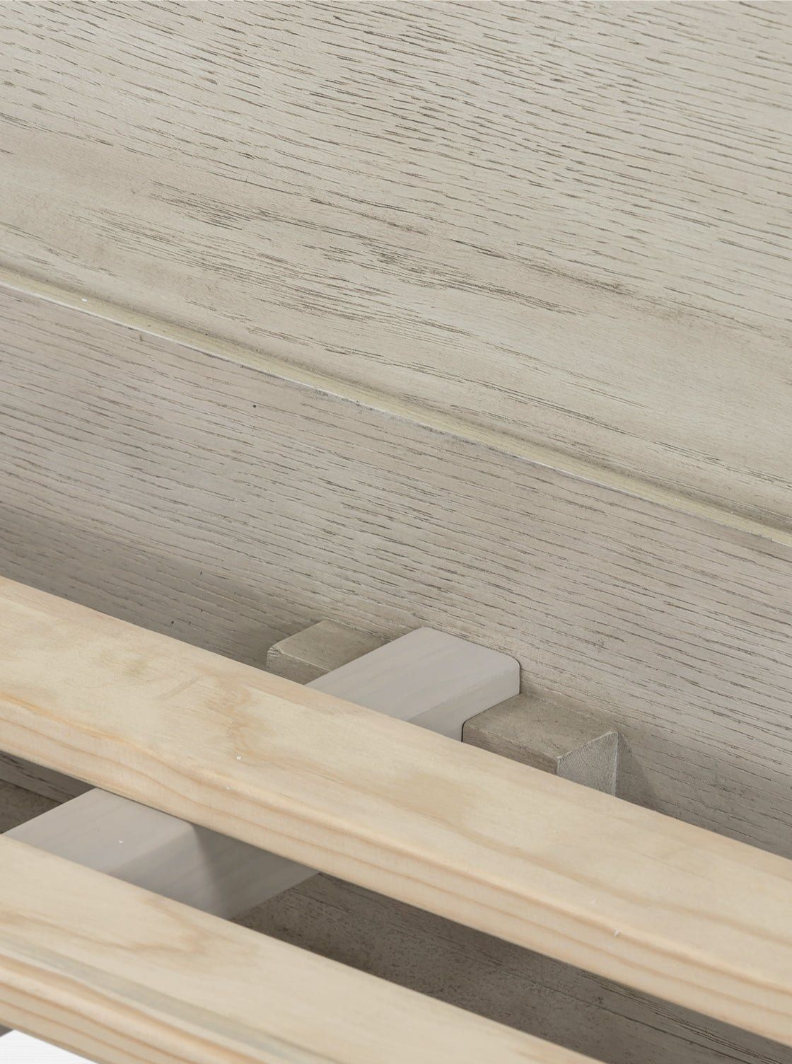 Skylar Bed - Oak Wood