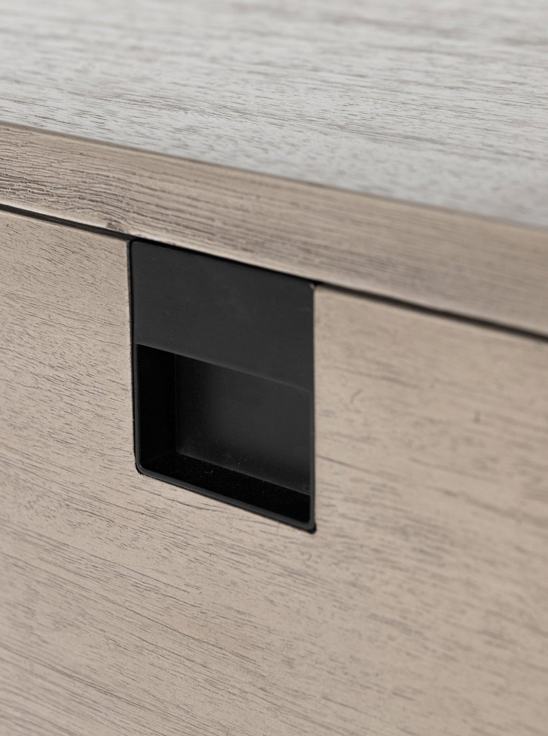 Tashi 5 Drawer Dresser - Upholstered, Ash Wood