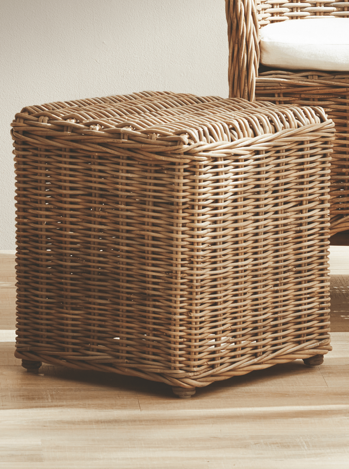 Villa Stool - Oak Wood, Cane Detail